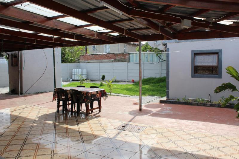 2 Bedroom Property for Sale in Ruyterwacht Western Cape